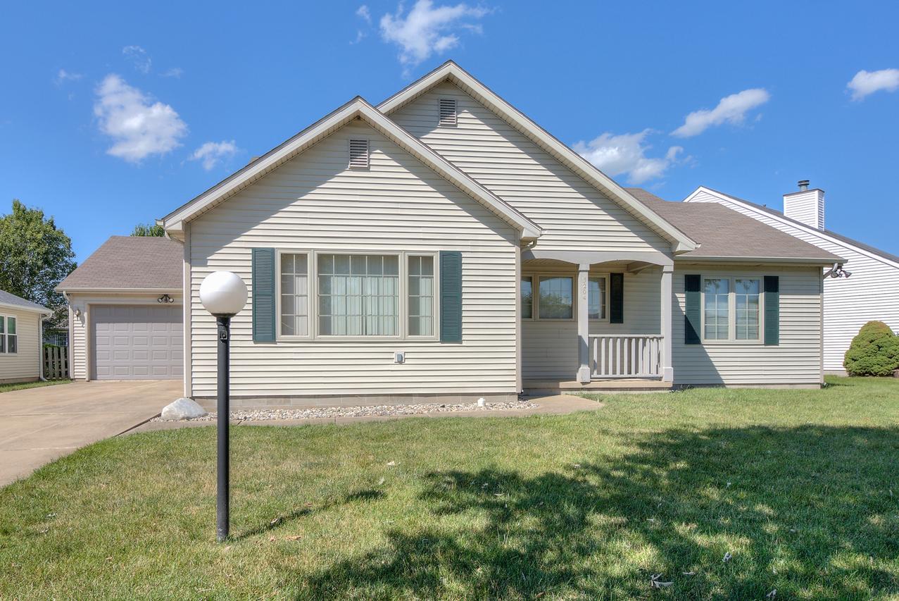 3204 Amy Dr., Champaign, IL 61822