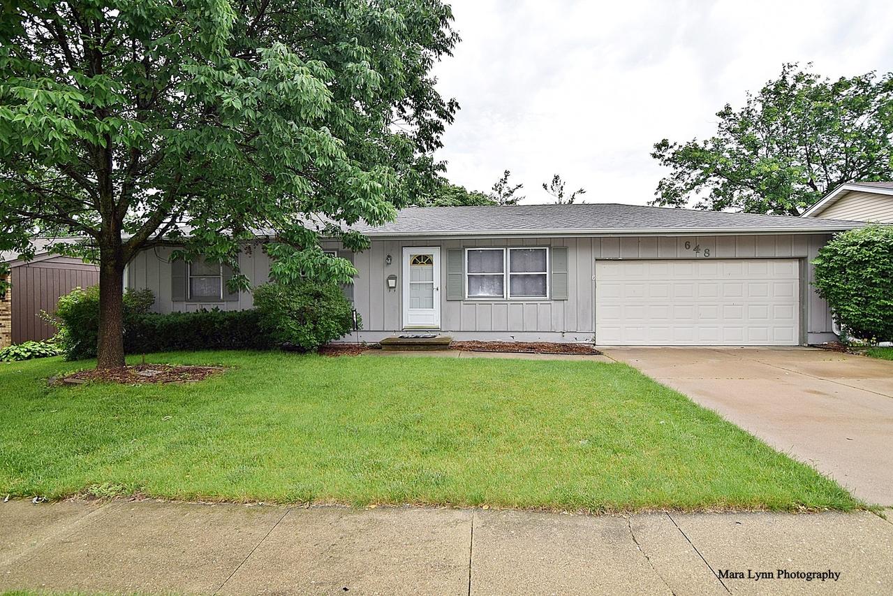 648 Emmert Dr., Sycamore, IL 60178