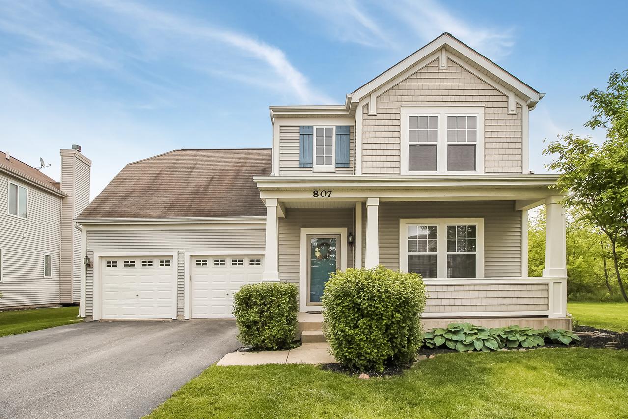 807 S Waterbury Dr., Round Lake, IL 60073