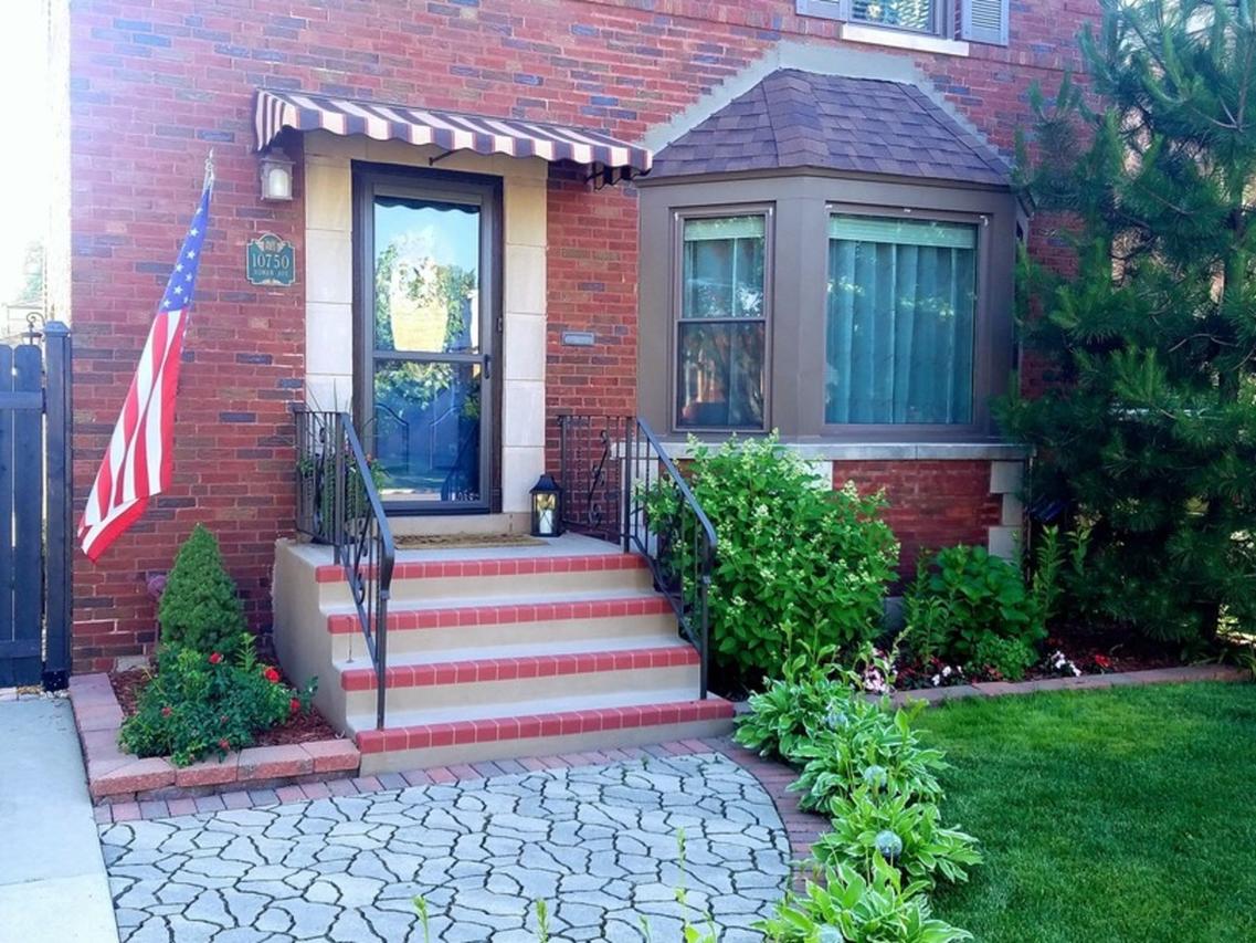 10750 S Homan Ave., Chicago, IL 60655