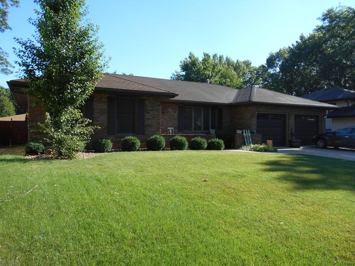 918 Shabbona St., Morris, IL 60450