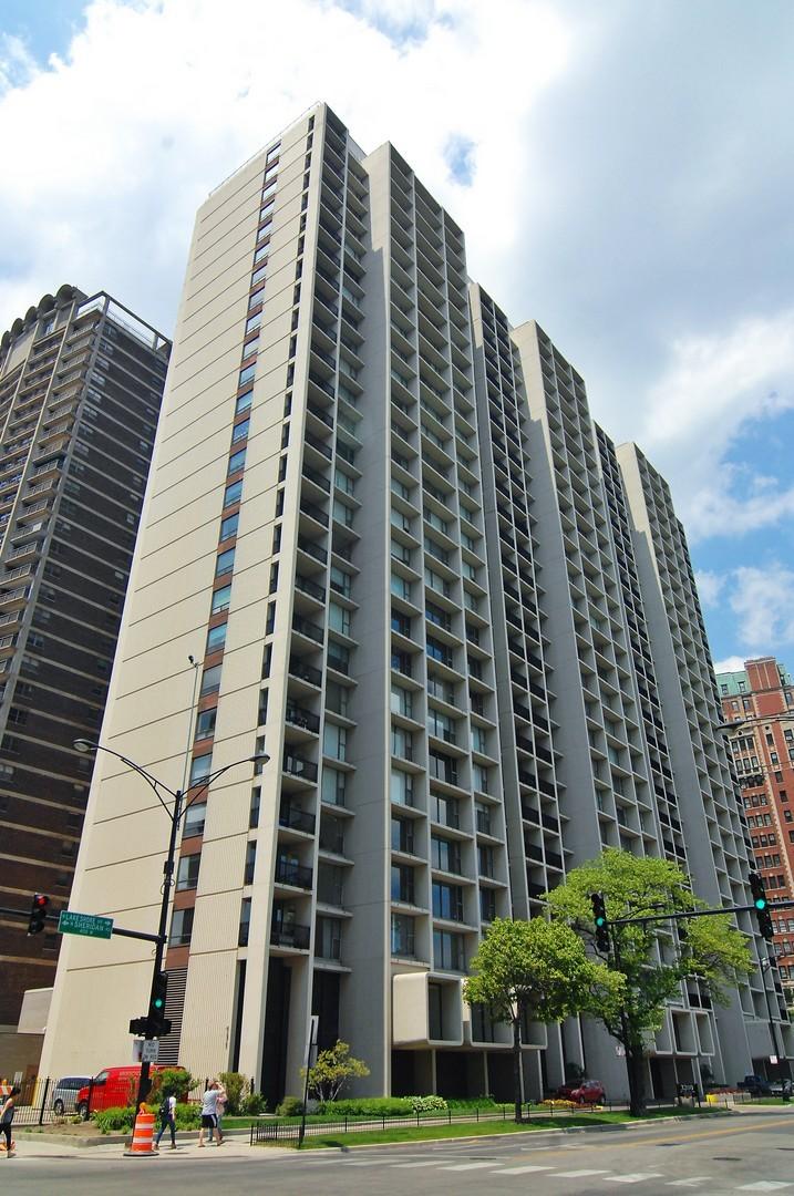 3200 N Lake Shore Dr. #1203, Chicago, IL 60657