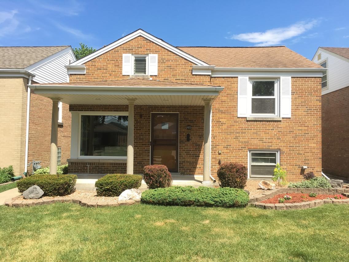 2433 Elm St., River Grove, IL 60171