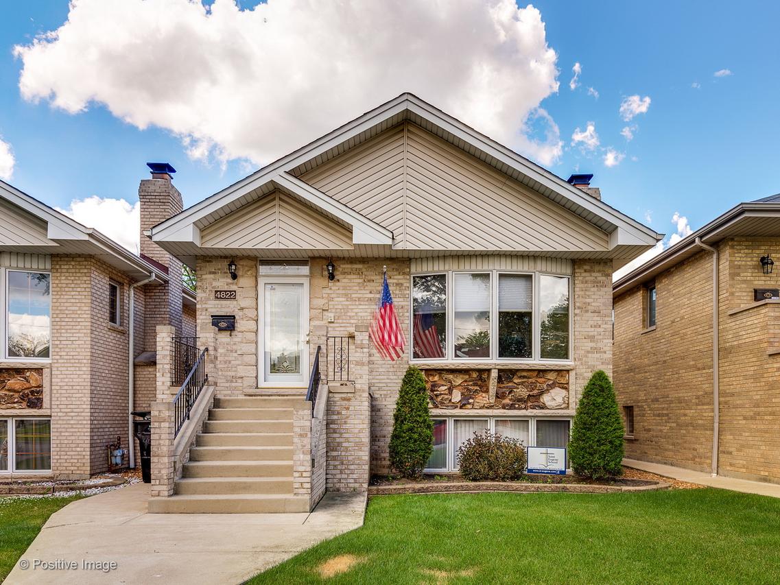 4822 N Rutherford St., Chicago, IL 60656