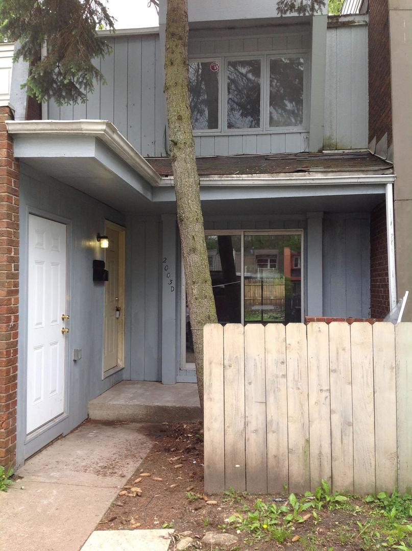 2003 Berkshire Cir. #D, Carpentersville, IL 60110