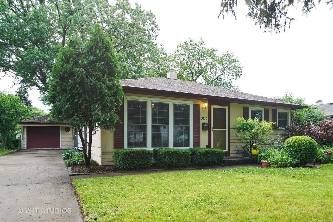 3710 Meadow Dr., Rolling Meadows, IL 60008
