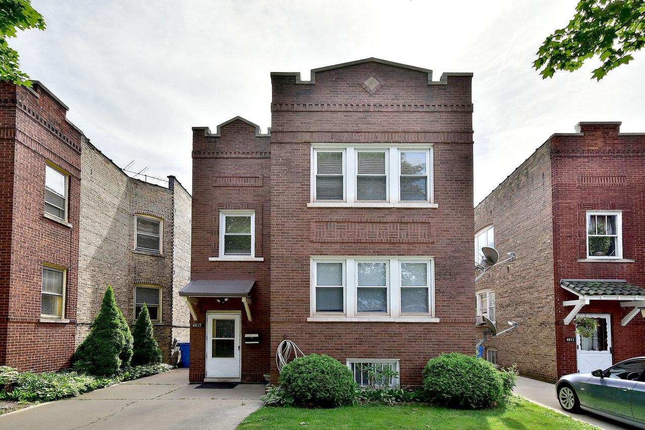 4615 N Kenton Ave., Chicago, IL 60630