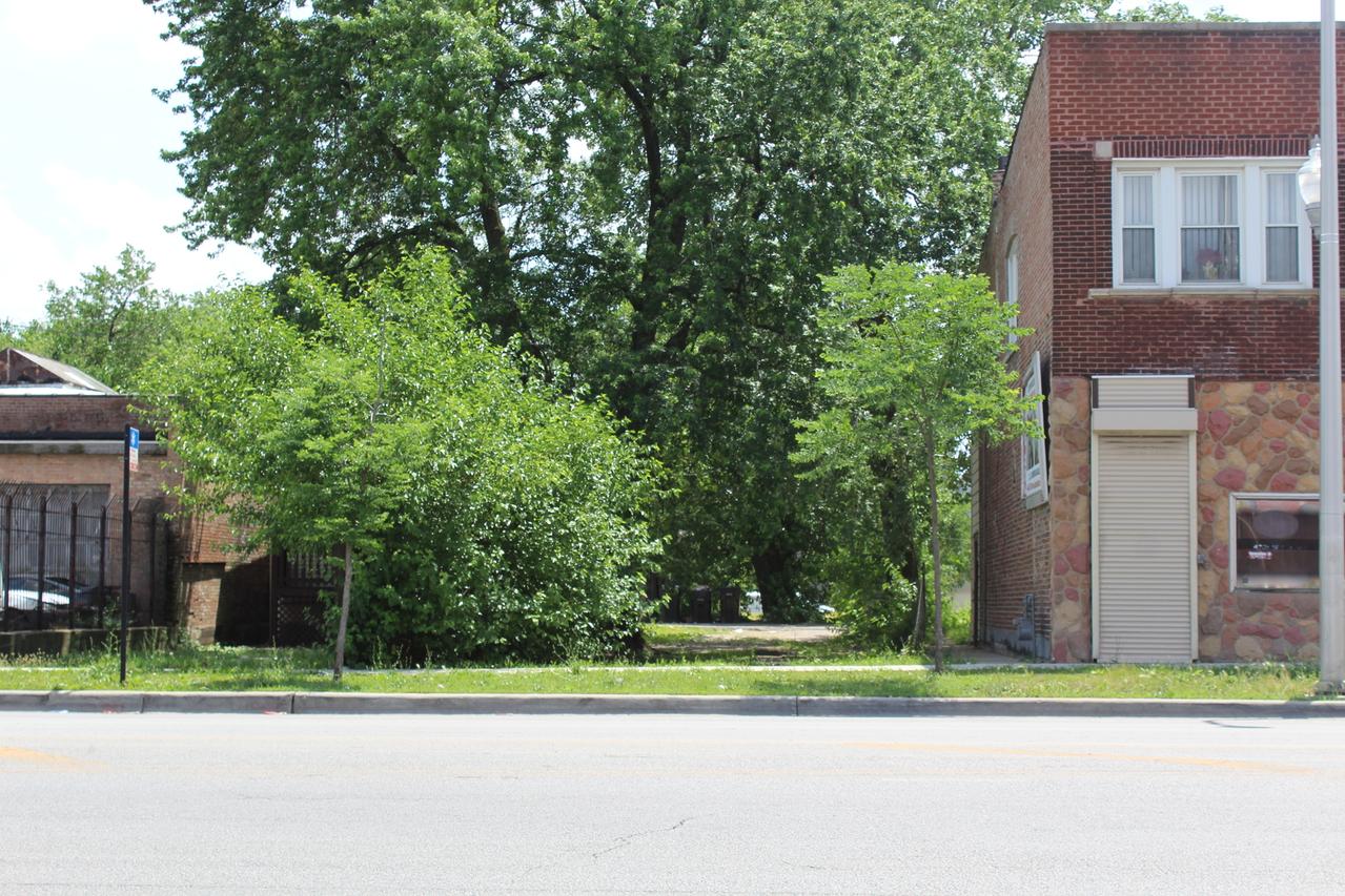 4729 W Chicago Ave., Chicago, IL 60651