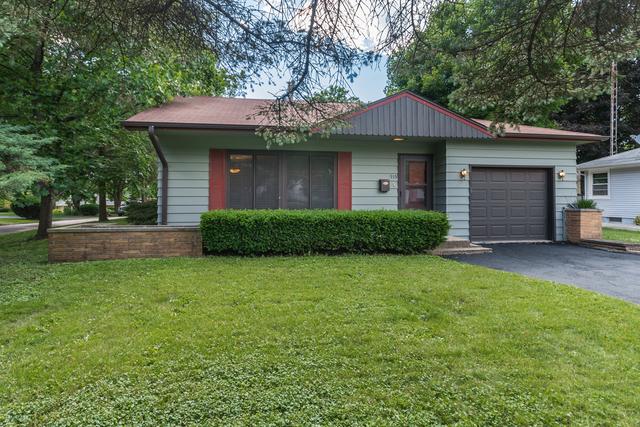 915 Monroe Ave., St. Charles, IL 60174