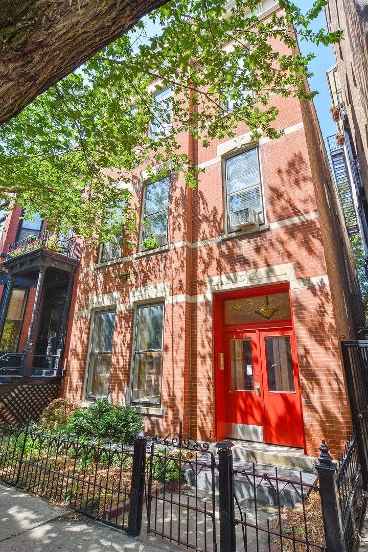 2252 N Geneva Ter., Chicago, IL 60614