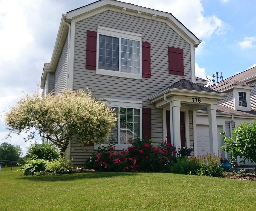 738 W Providence Ln., Round Lake, IL 60073