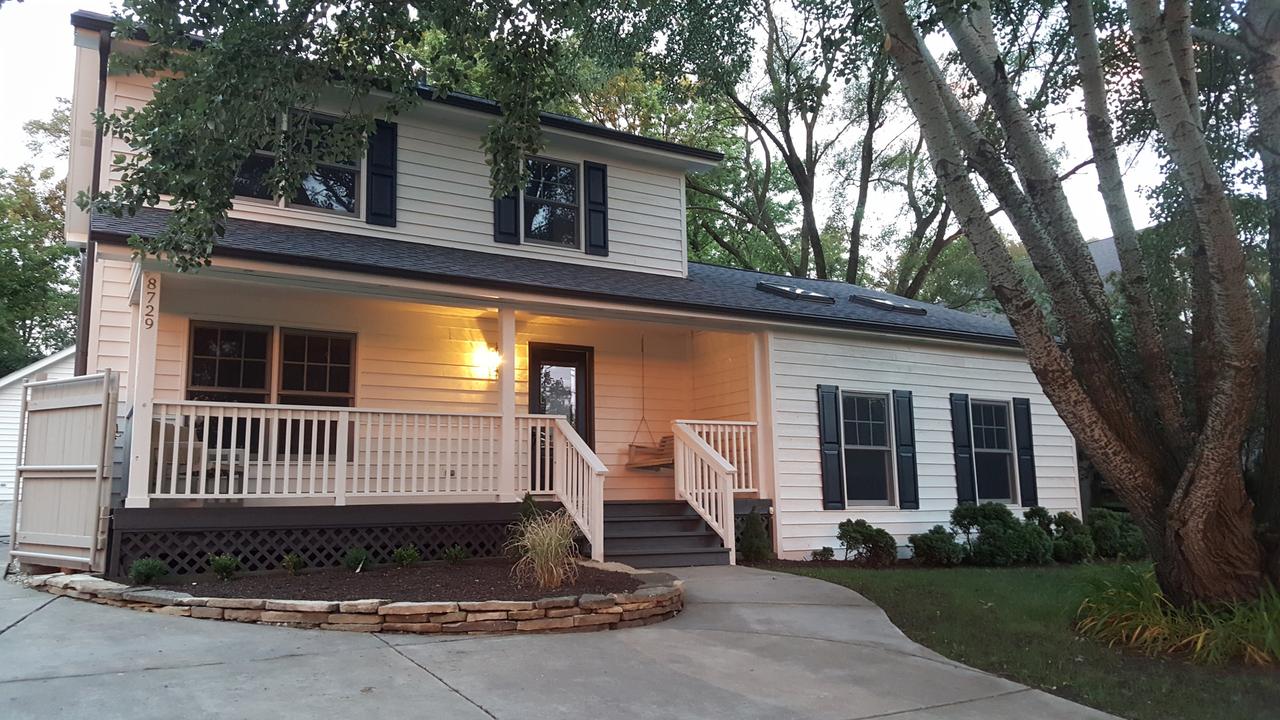 8729 Skyline Dr., Burr Ridge, IL 60527