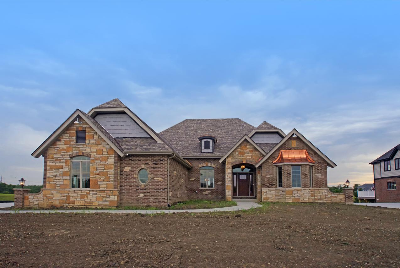 22331 Majestic Ln., Frankfort, IL 60423
