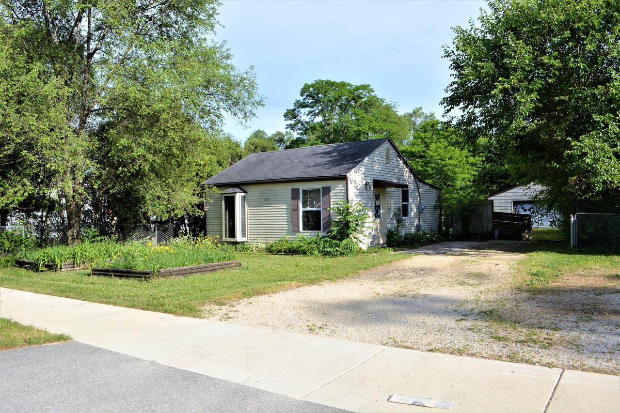 415 Marquette Rd., Machesney Park, IL 61115