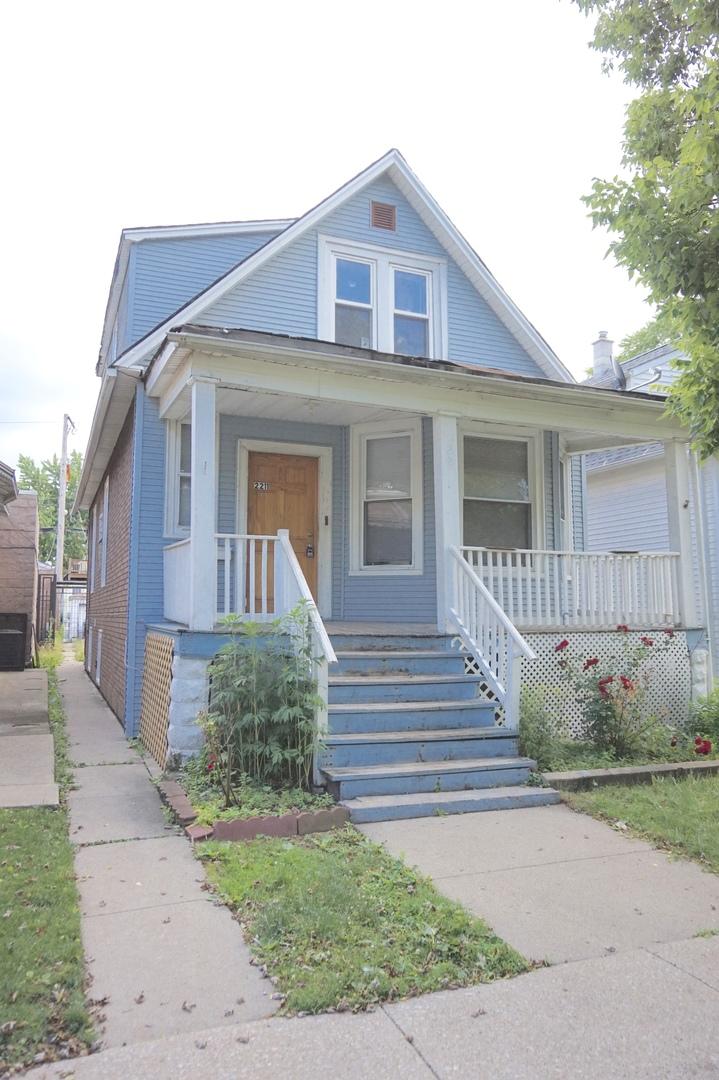 2211 N Lamon Ave., Chicago, IL 60639