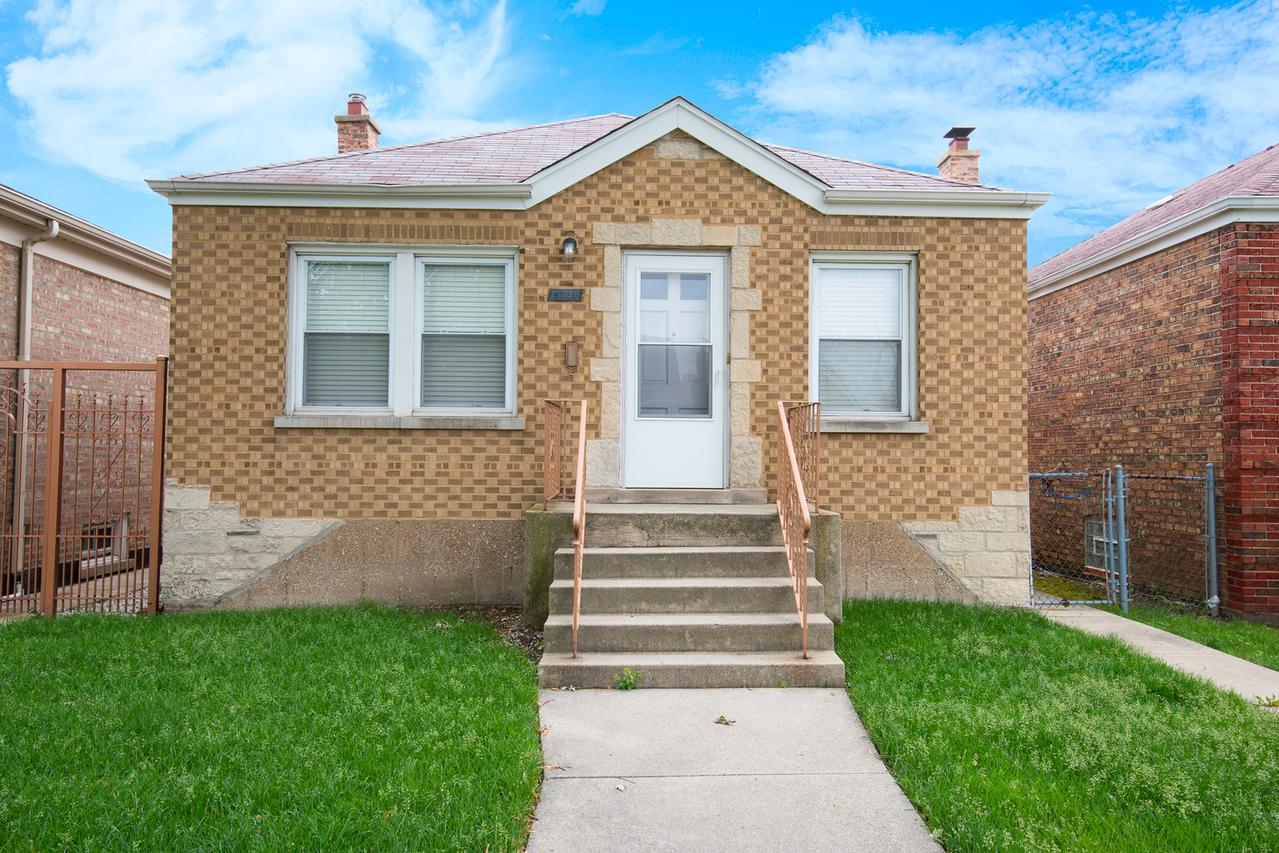 5731 S Kolmar Ave., Chicago, IL 60629