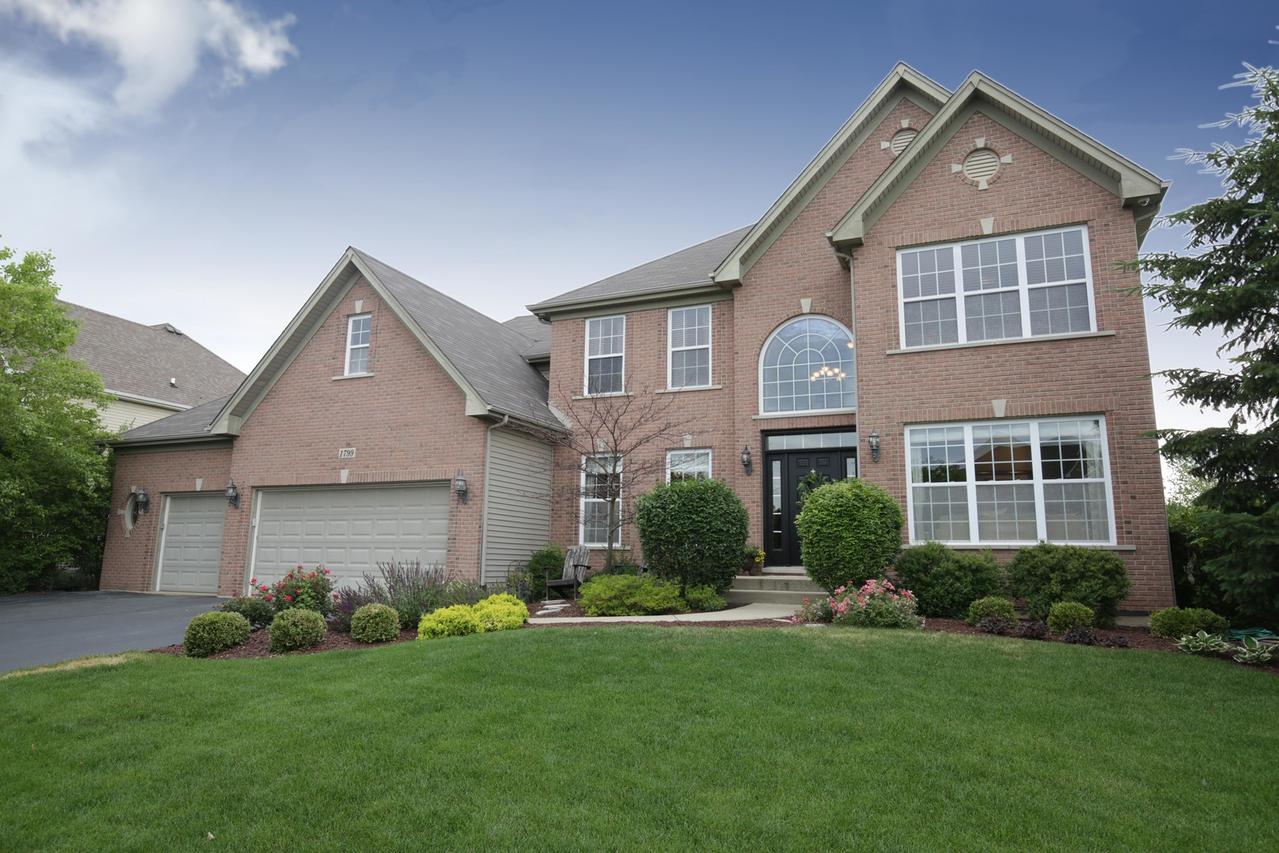 1799 Andover Ln., Crystal Lake, IL 60014