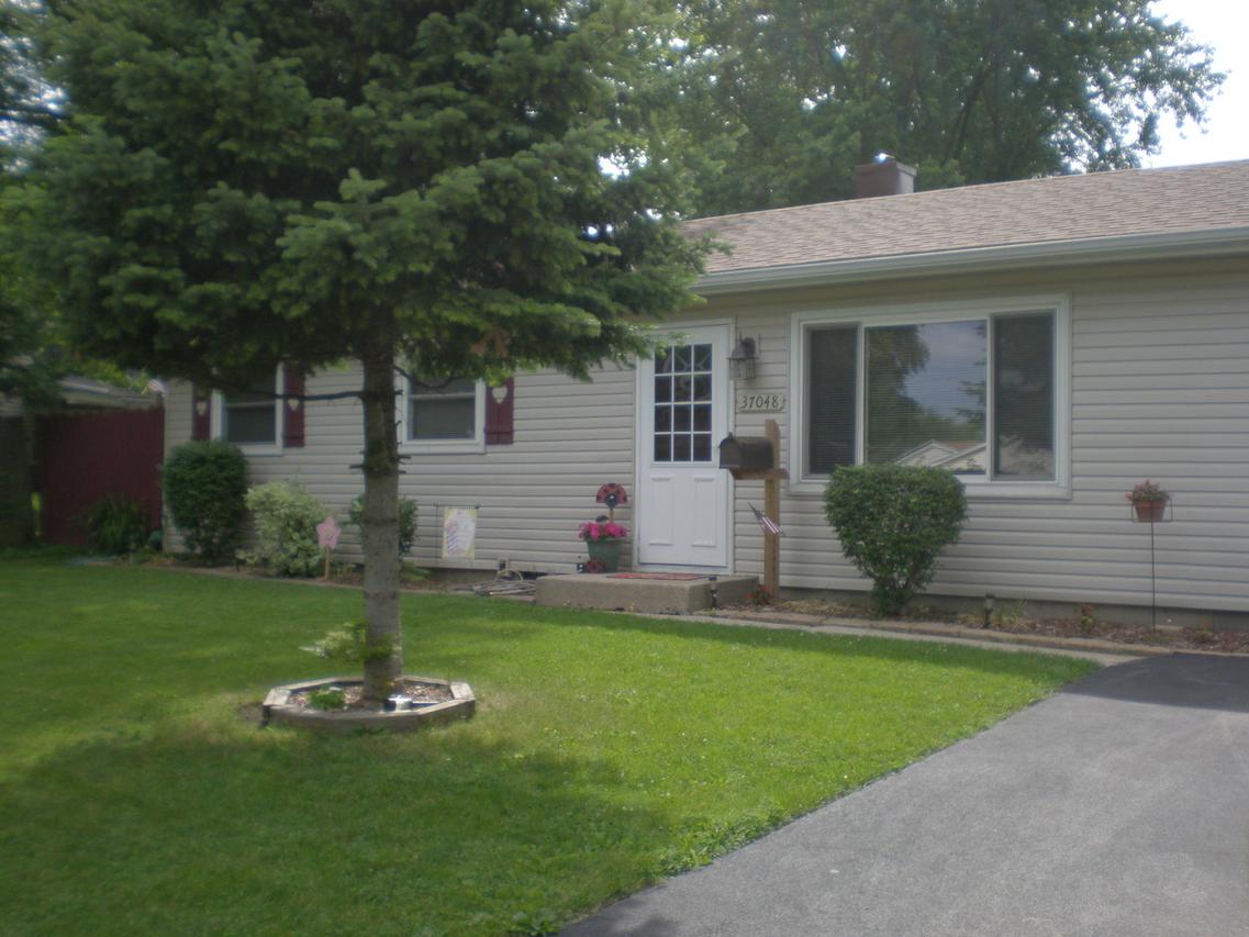 37048 N Grandwood Dr., Gurnee, IL 60031