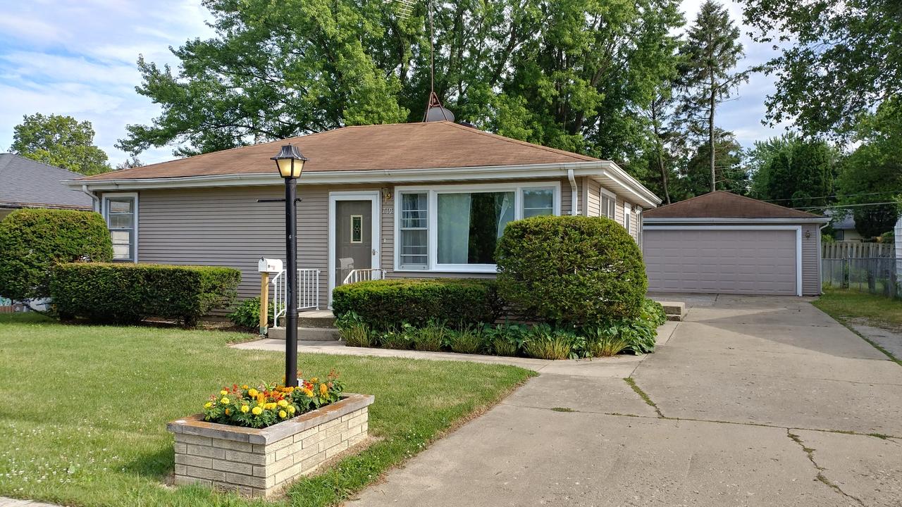 719 Mill St., South Elgin, IL 60177