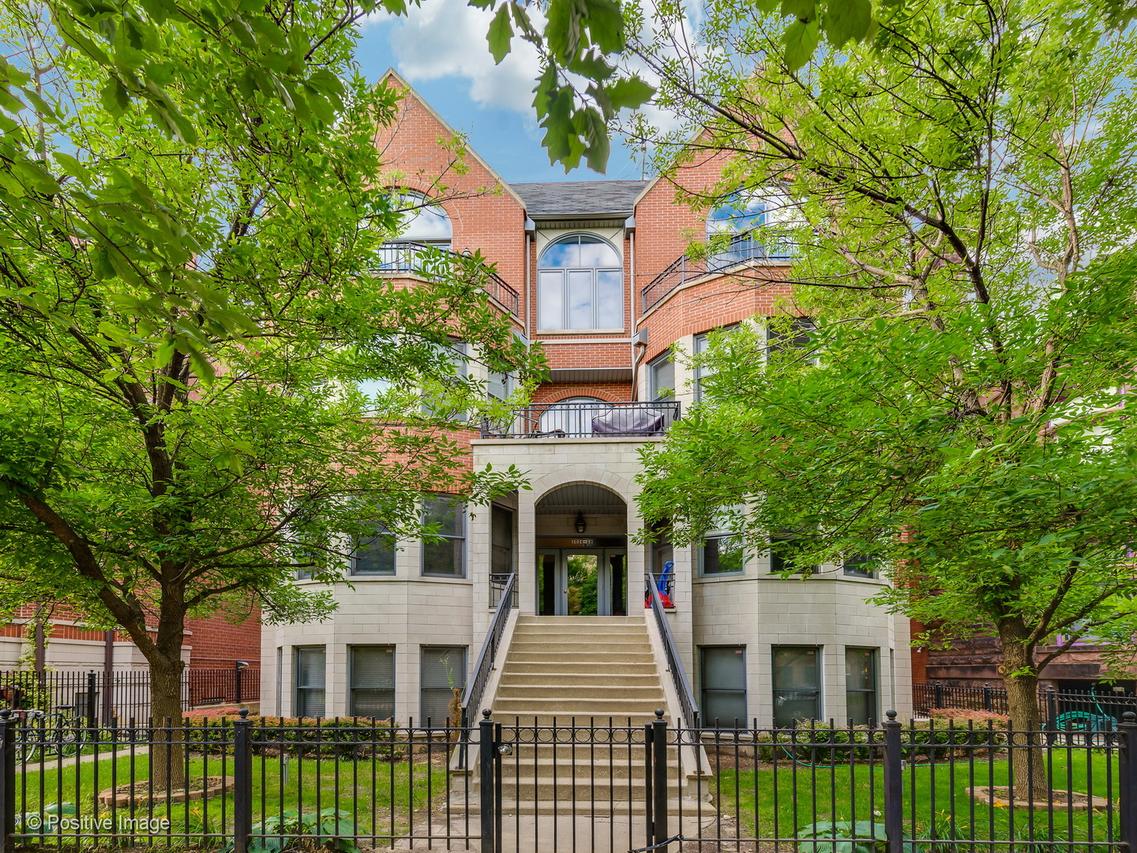 2028 W Pierce Ave. #3W, Chicago, IL 60622
