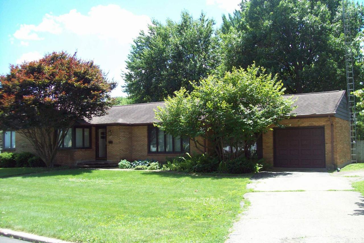 521 E Wall St., Morrison, IL 61270