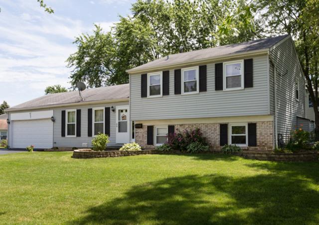 827 Parker Dr., Schaumburg, IL 60194