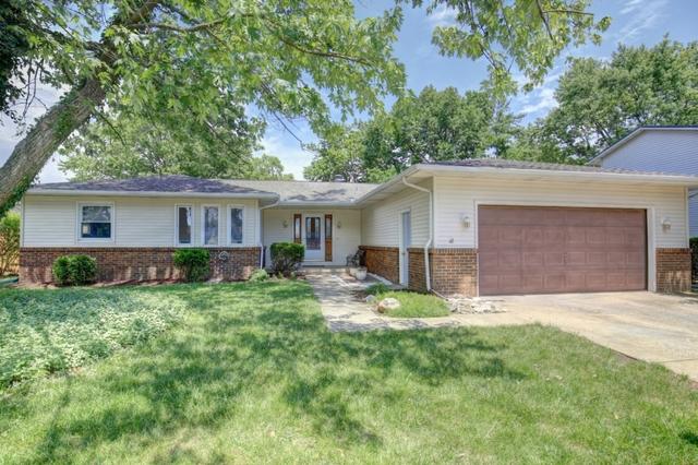 2512 Southmoor Dr., Champaign, IL 61821