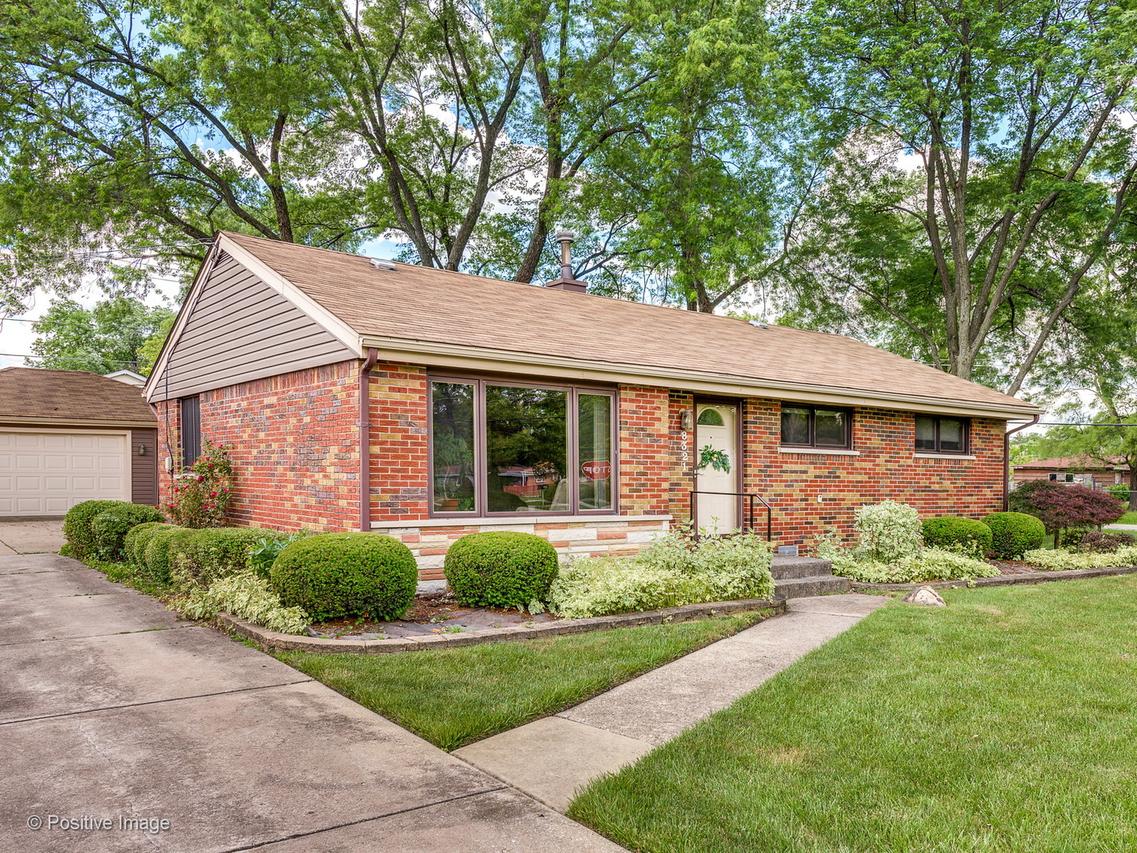 8321 W 82nd St., Justice, IL 60458
