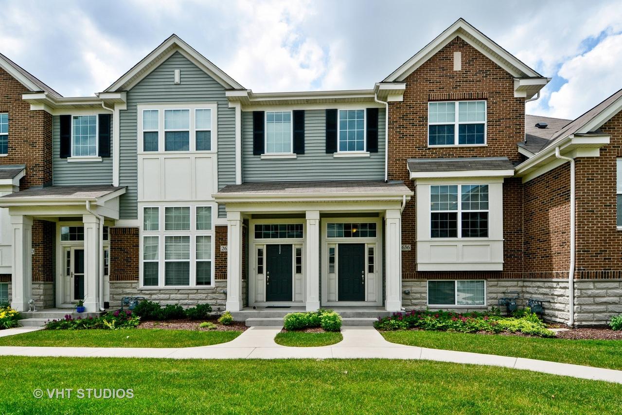 2636 Dunraven Ave., Naperville, IL 60540