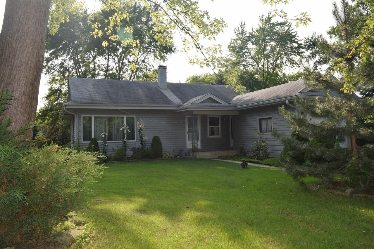 2S440 Riverside Ave., Warrenville, IL 60555