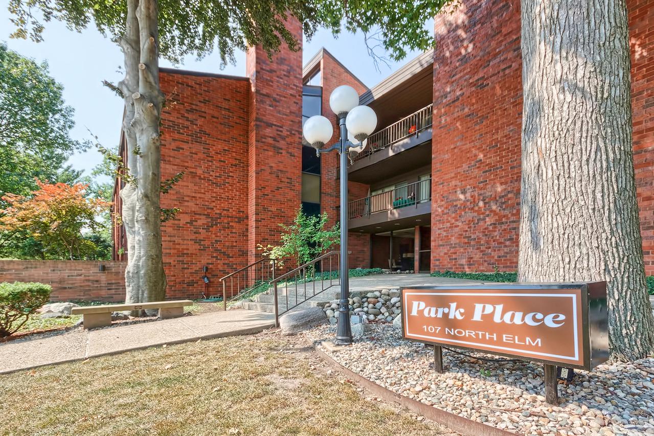 107 N Elm St., Champaign, IL 61820
