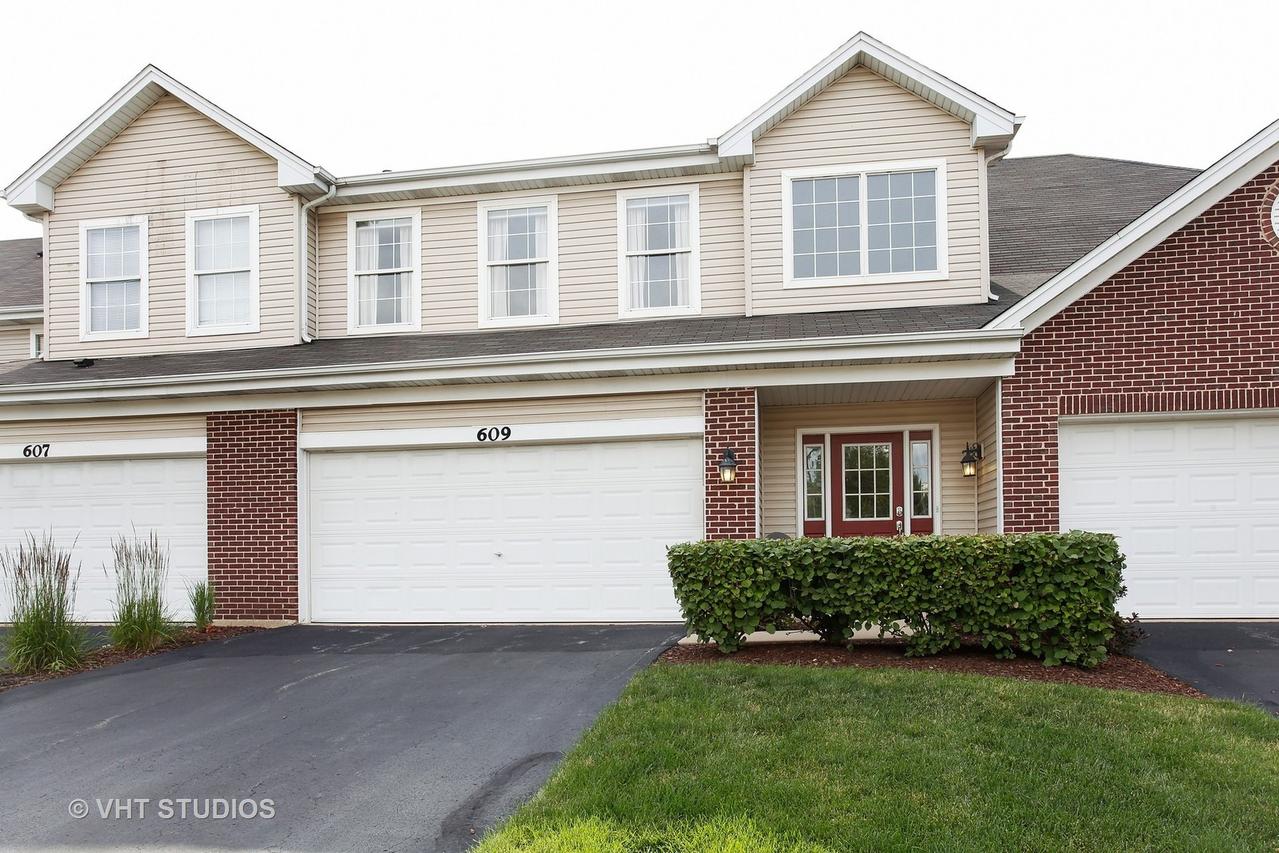 609 Esla Ct., Naperville, IL 60563