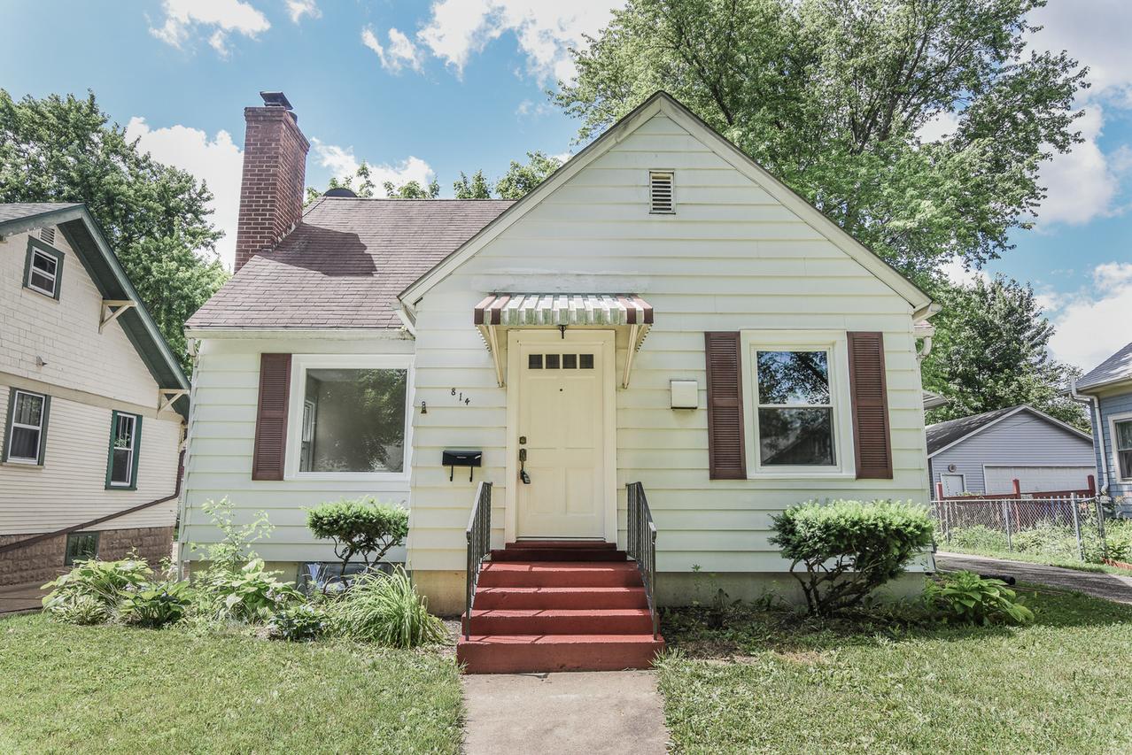 814 Spruce St., Aurora, IL 60506
