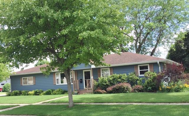704 Emmert Dr., Sycamore, IL 60178