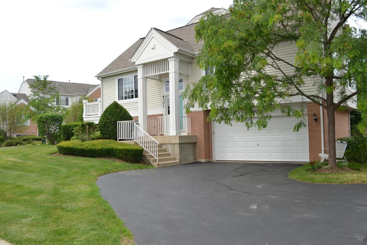 4301 Savoy Ln., Mchenry, IL 60050