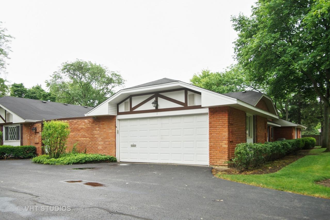 1 Carlisle On Duxbury Ct., Rolling Meadows, IL 60008