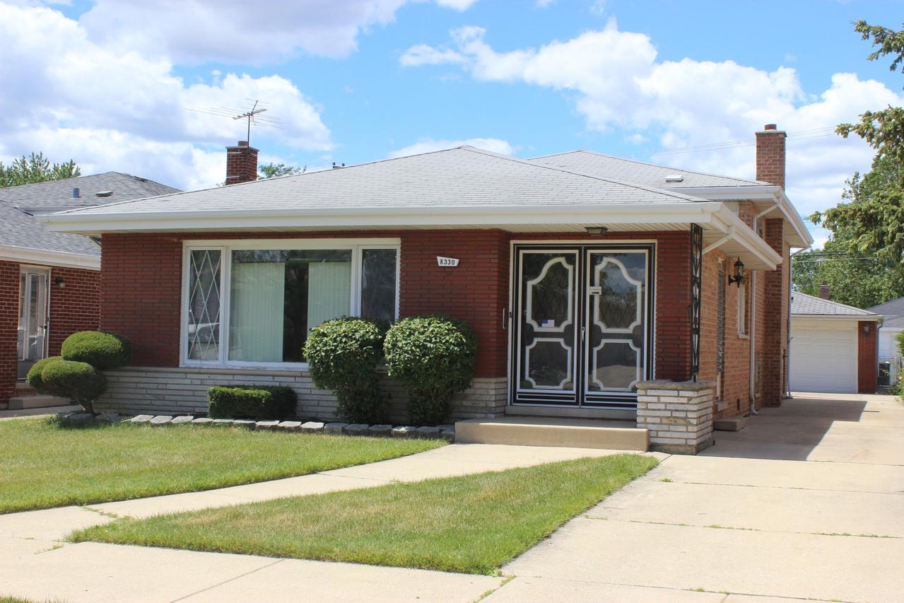 8330 S Kolin Ave., Chicago, IL 60652