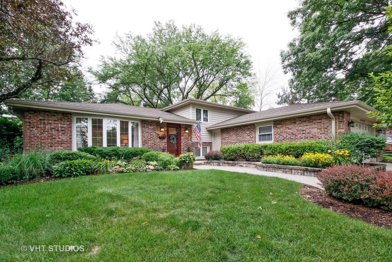 7930 Grant St., Darien, IL 60561