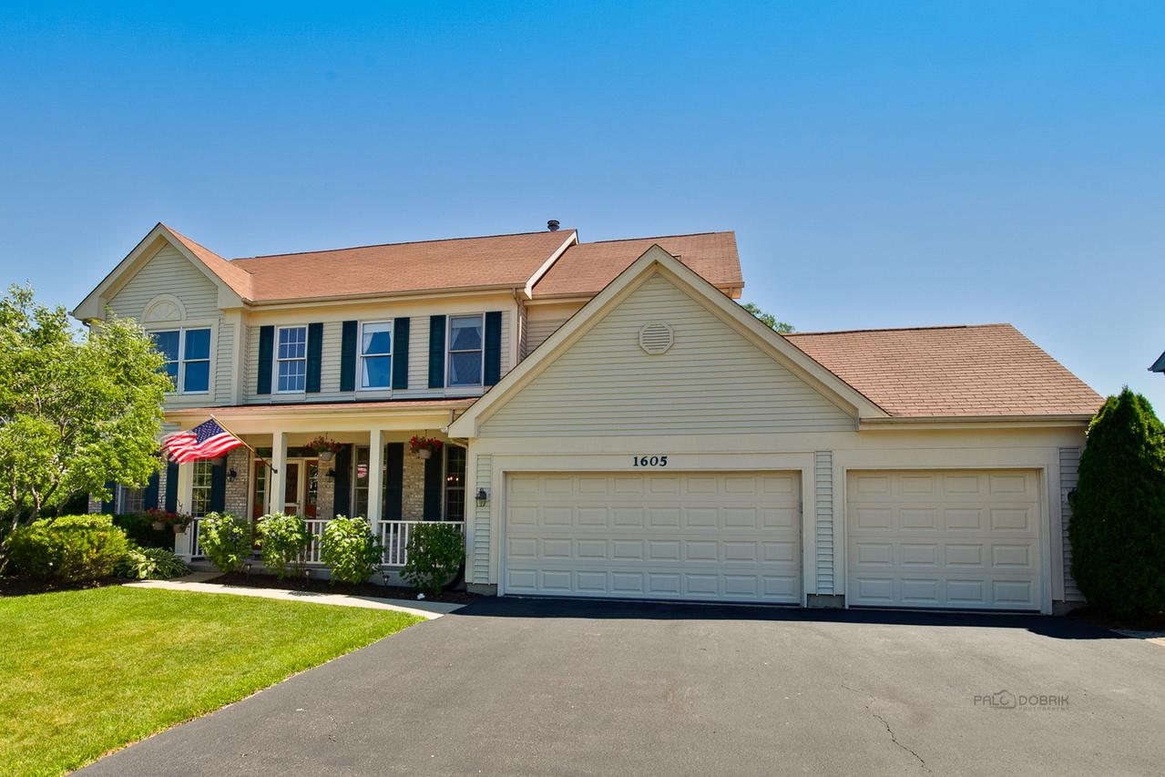 1605 Surridge Ct., Mundelein, IL 60060