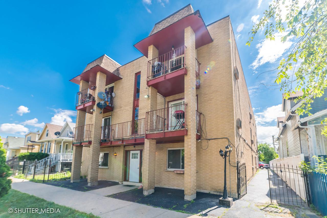3243 S 49th Ave. #201, Cicero, IL 60804