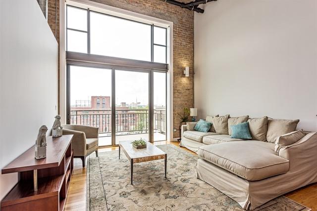 2545 S Dearborn St. #608, Chicago, IL 60616