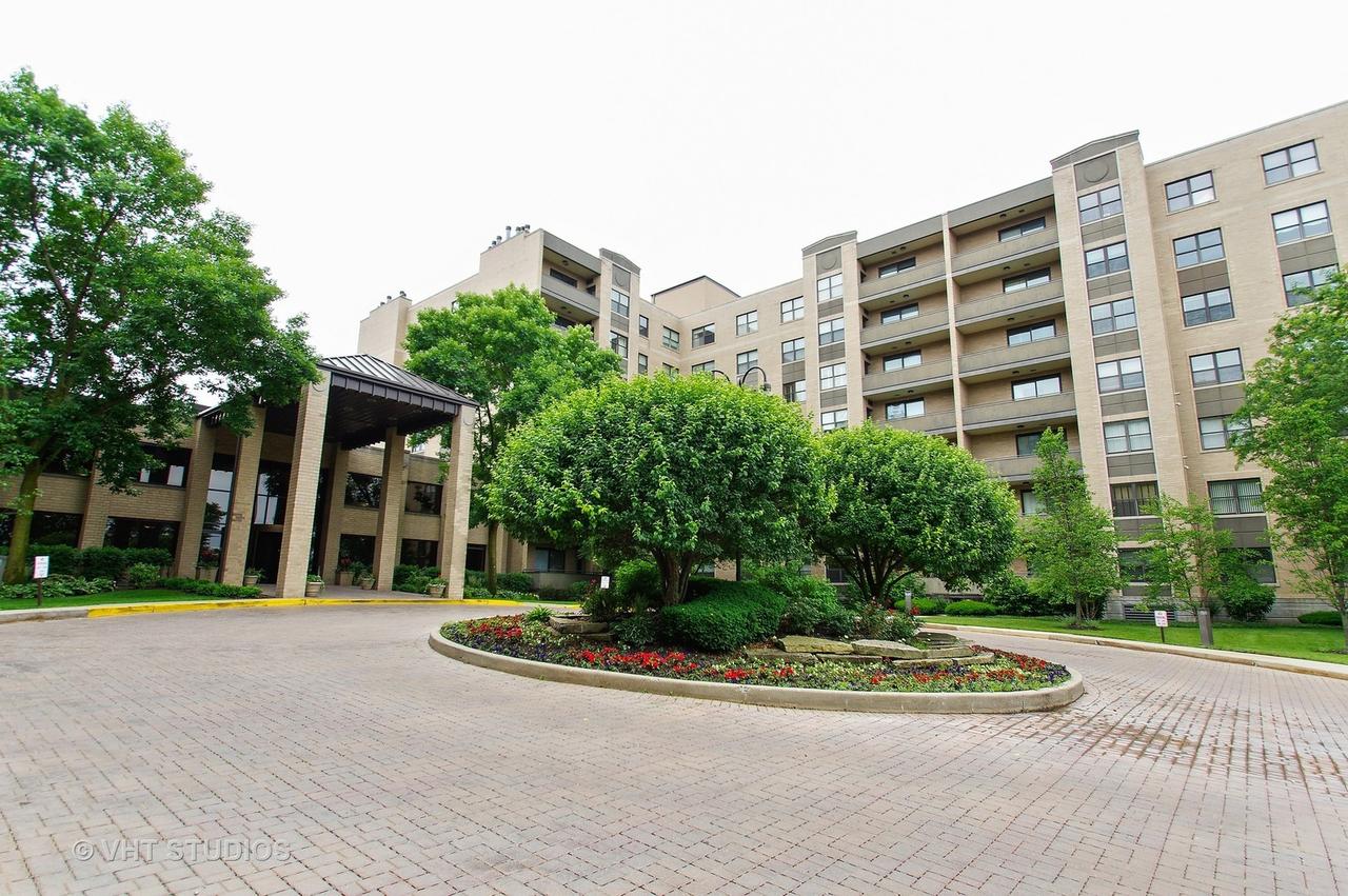 4545 W Touhy Ave. #704E, Lincolnwood, IL 60712