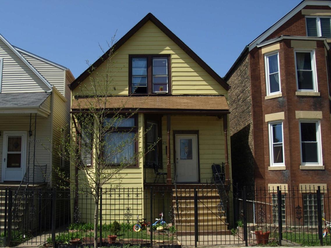 2922 N Sawyer Ave., Chicago, IL 60618