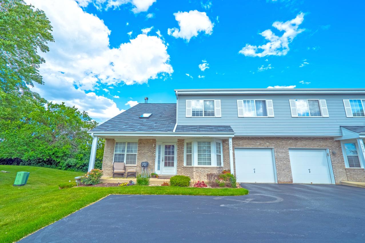 3524 Willowview Ct., Aurora, IL 60504