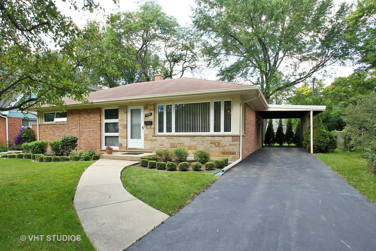 1008 Dell Rd., Northbrook, IL 60062