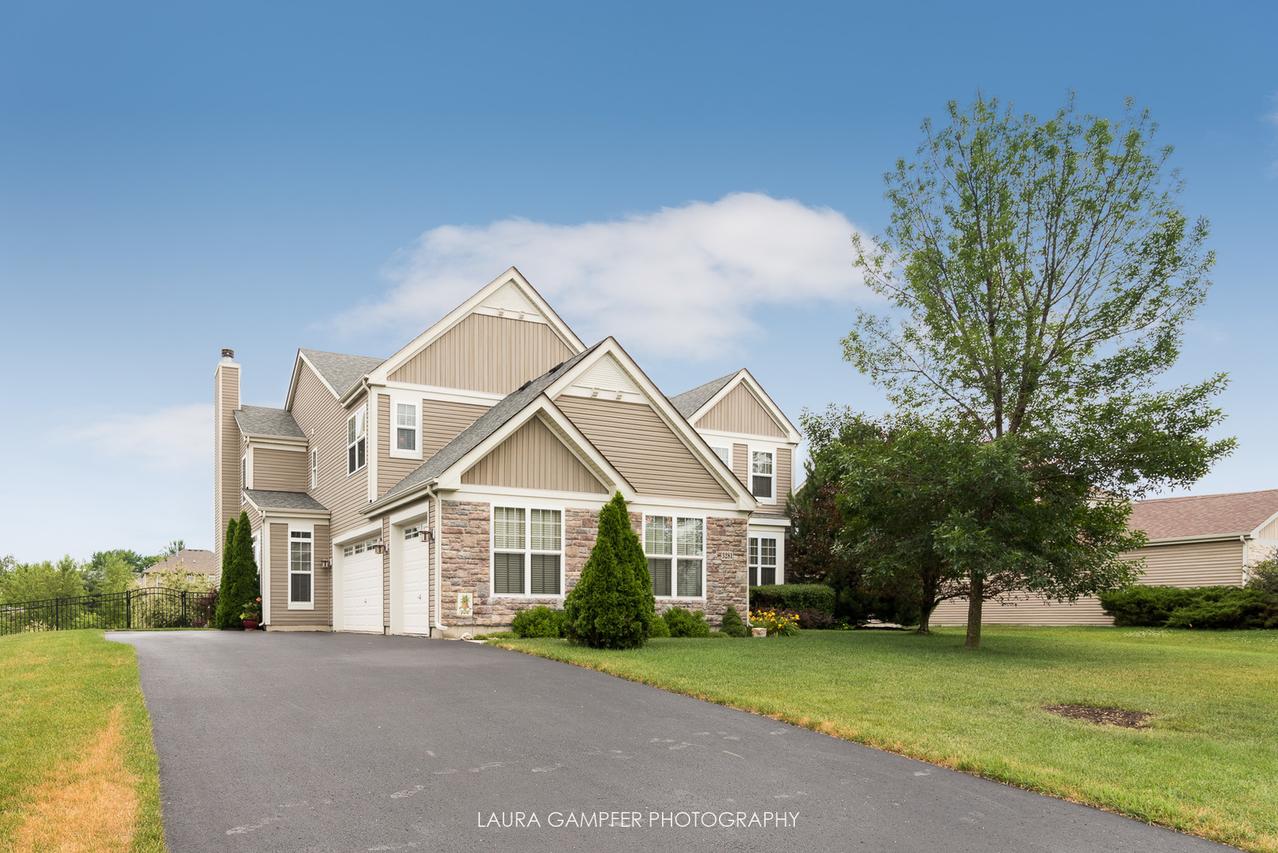 3281 Moraine Dr., Aurora, IL 60506