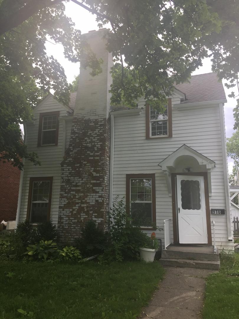 916 Massena Ave., Waukegan, IL 60085