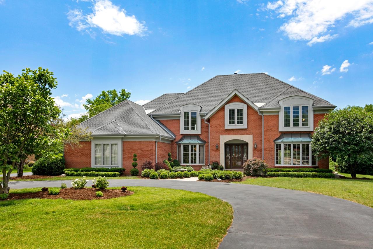 32 Deer Path Tr., Burr Ridge, IL 60527