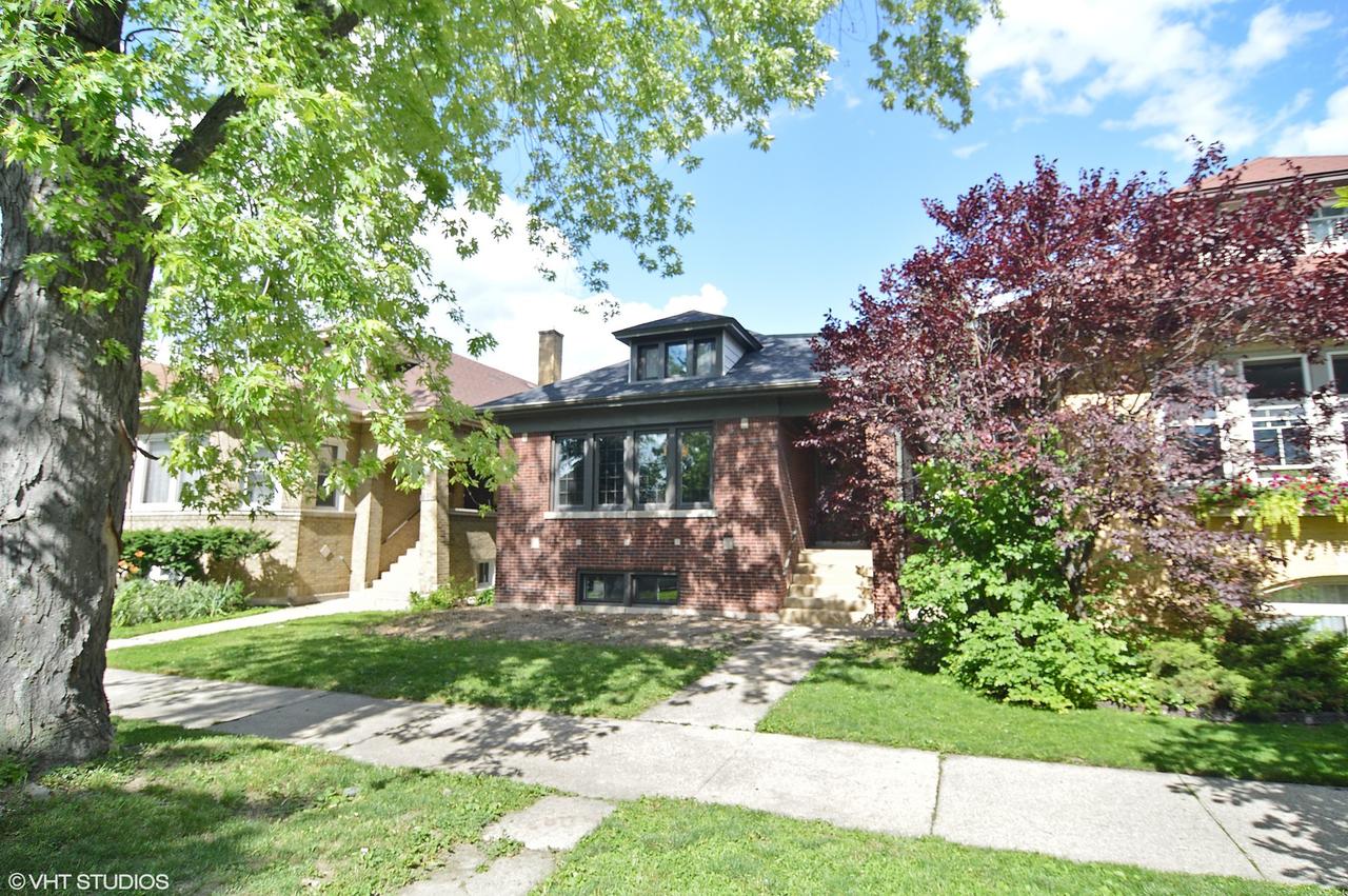6137 N Maplewood Ave., Chicago, IL 60659
