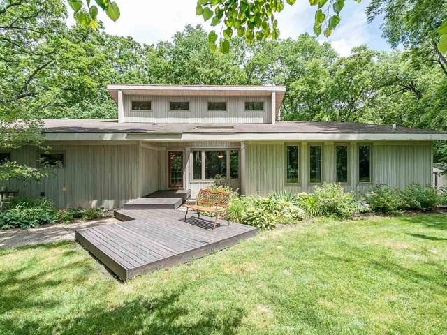 7925 Bond Dr., Roscoe, IL 61073